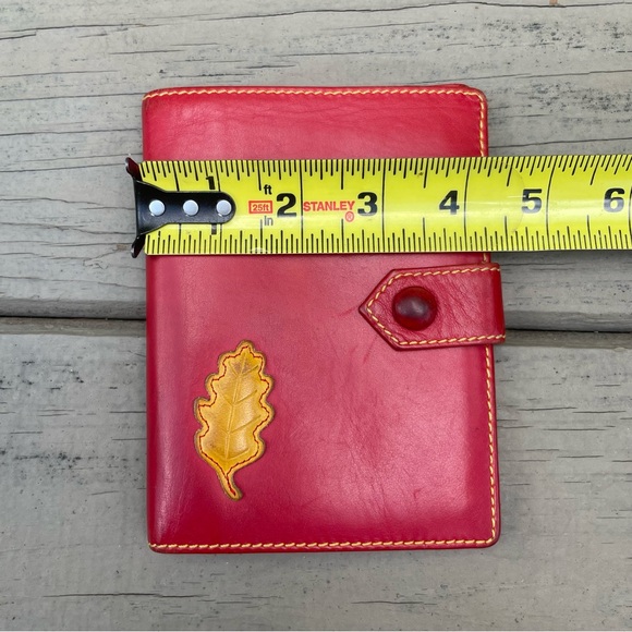Ines De La Fressange Paris red leather wallet with yellow leaf stitched - Picture 15 of 16